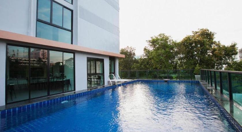 B2 South Premier Hotel Pattaya